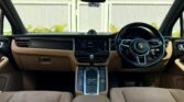 2021 Porsche Macan 2L — interior