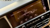 2021 Porsche Macan 2L — interior