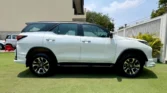 2026 Toyota Fortuner Legender 4x2 AT 2.8 — side profile, right