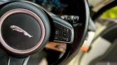 2016 Jaguar XF 2.0 Petrol 25t — steering wheel cruise controls